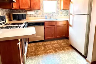 410 Farmington Ave, New Britain, CT 06051 - Photo 20