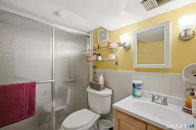66 Branford Street, Hartford, CT 06112 - Photo 34
