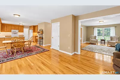 811 Lake Drive, Guilford, CT 06437 - Photo 10