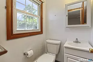 1 Sunflower Cir, West Haven, CT 06516 - Photo 32