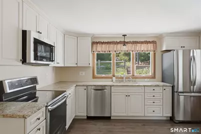 22 Trailsend Drive, Canton, CT 06019 - Photo 12