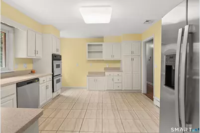 113 Dogwood Lane, Stamford, CT 06903 - Photo 14