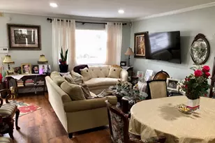 30 Yarrington Ct, Bridgeport, CT 06607 - Photo 2