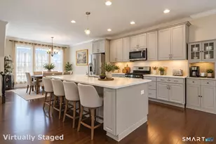 17 Brentwood Cir, Danbury, CT 06810 - Photo 2