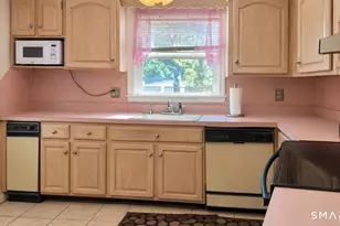 110 Matianuck Ave, Windsor, CT 06095 - Photo 8