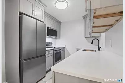 35 Woodsedge Drive #5B, Newington, CT 06111 - Photo 4