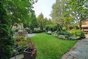 1 Linden Pl, Hartford, CT 06106 - Photo 20