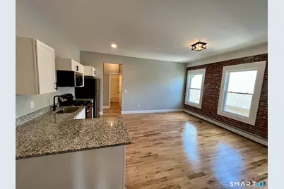 39 South Whiting Street, New Britain, CT 06051 - Photo 4