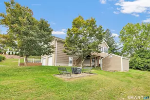 25 Riverview Ave, Shelton, CT 06484 - Photo 4