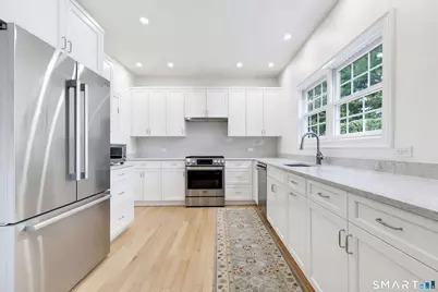 105 Hamilton Avenue #8, Greenwich, CT 06830 - Photo 2