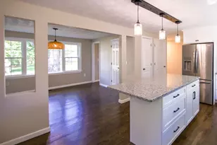 19 Van Buren Rd, Enfield, CT 06082 - Photo 4