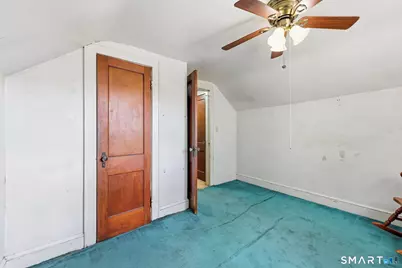 11 Gates Avenue, Waterbury, CT 06705 - Photo 18