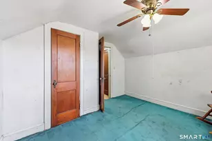 11 Gates Ave, Waterbury, CT 06705 - Photo 18