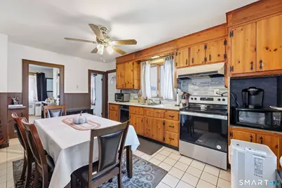 11 Gates Avenue, Waterbury, CT 06705 - Photo 8