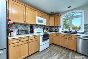 327 Highland Dr, Waterbury, CT 06708 - Photo 16