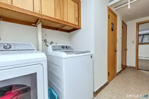 327 Highland Dr, Waterbury, CT 06708 - Photo 30