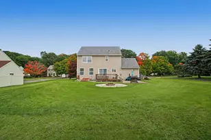 46 Bentley Dr, Manchester, CT 06042 - Photo 10