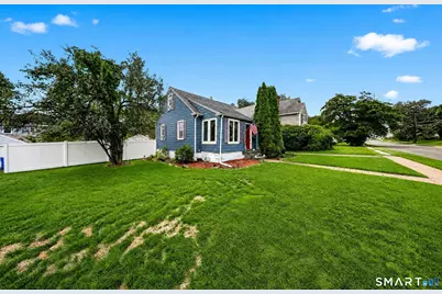 421 Wakelee Avenue, Stratford, CT 06614 - Photo 2