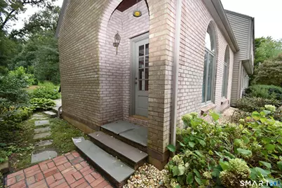 62 Buttonball Lane, Glastonbury, CT 06033 - Photo 10