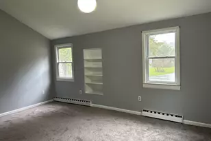 24 Avon St, Enfield, CT 06082 - Photo 12