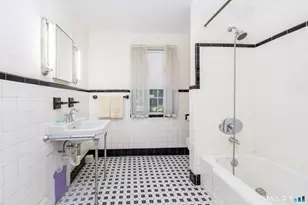 169 N Canaan St, Hartford, CT 06112 - Photo 12