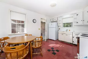 169 N Canaan St, Hartford, CT 06112 - Photo 8