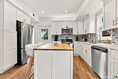 25 California Street, West Haven, CT 06516 - Photo 8