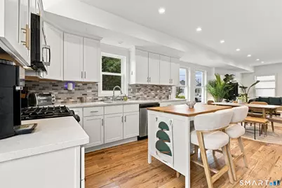 25 California Street, West Haven, CT 06516 - Photo 10