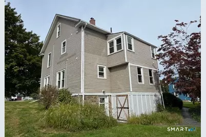55 East Robbins Avenue, Newington, CT 06111 - Photo 2