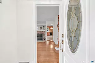24 Oxford St, Bridgeport, CT 06606 - Photo 4