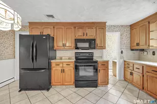 24 Oxford St, Bridgeport, CT 06606 - Photo 14