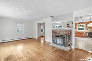 24 Oxford St, Bridgeport, CT 06606 - Photo 6