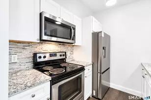 196 Crown St, New Haven, CT 06510 - Photo 10