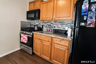 27 Redwood Dr, East Haven, CT 06513 - Photo 6
