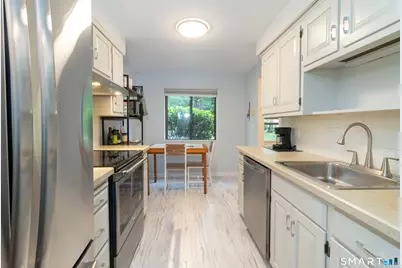 34 Harbour Village #E, Branford, CT 06405 - Photo 12