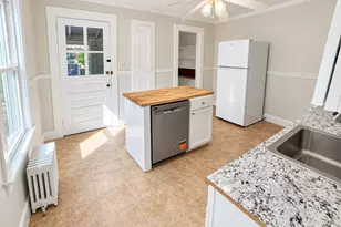 30 Essex St, Manchester, CT 06040 - Photo 6