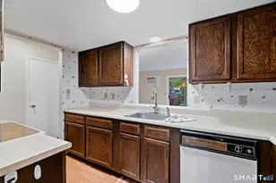 54 Rope Ferry Rd, Waterford, CT 06385 - Photo 8