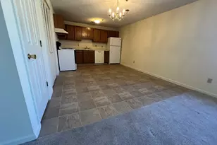 427 Judd Square, Wallingford, CT 06492 - Photo 2