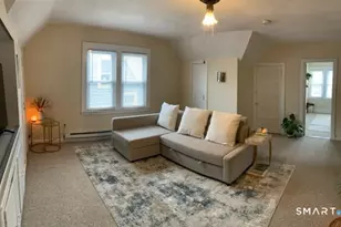 37 Maplewood Ave, West Hartford, CT 06119 - Photo 8