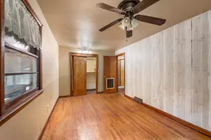 889 Benham St, Hamden, CT 06514 - Photo 16