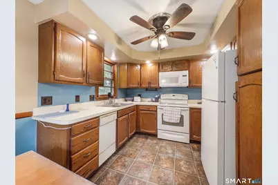 889 Benham Street, Hamden, CT 06514 - Photo 8