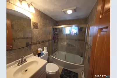 8 Matthew Road, East Hartford, CT 06108 - Photo 22
