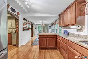 42 Wigwam Dr, Shelton, CT 06484 - Photo 8