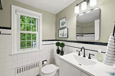 11 Farnham Road, West Hartford, CT 06119 - Photo 18
