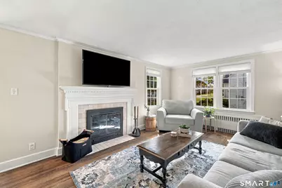 11 Farnham Road, West Hartford, CT 06119 - Photo 8
