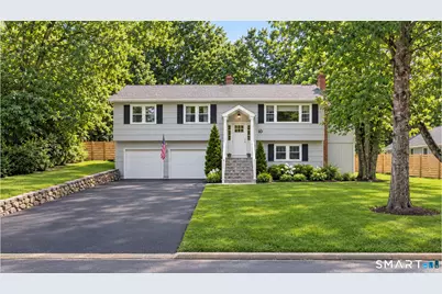 10 Grumman Avenue, Norwalk, CT 06851 - Photo 1