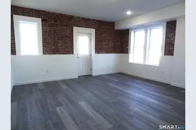 2806 Fairfield Avenue #205, Bridgeport, CT 06605 - Photo 6