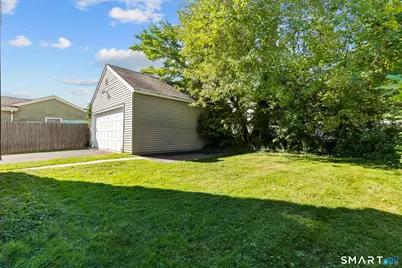 21 Fairfax Avenue, West Hartford, CT 06119 - Photo 4