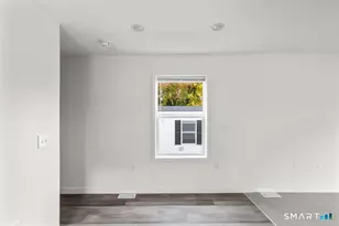 55 Sugar St, Newtown, CT 06470 - Photo 12
