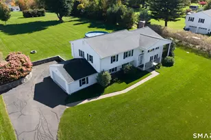 9 Surrey Dr, Brookfield, CT 06804 - Photo 4